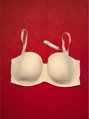 Skims Fits Everybody Strapless Bra Color Sand Size 32DDD